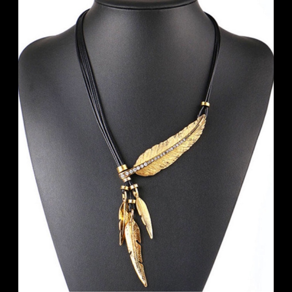 Feather necklace